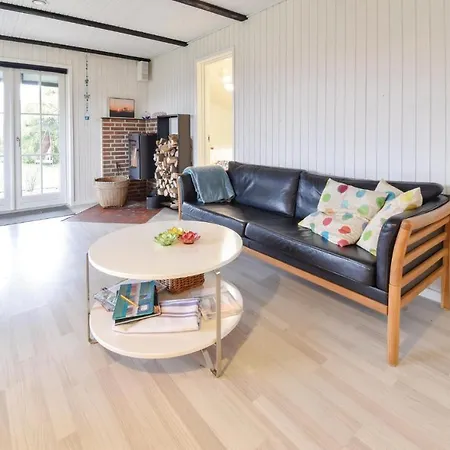 Four Bedroom Holiday In Otterup
